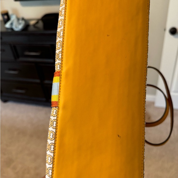 Tory Burch Gemini Link Canvas Small Tote Daylily - Picture 12 of 12